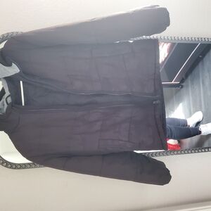 Boys 14/16 Black Puffer Jacket with Long Sleeves and Structured Shoulders